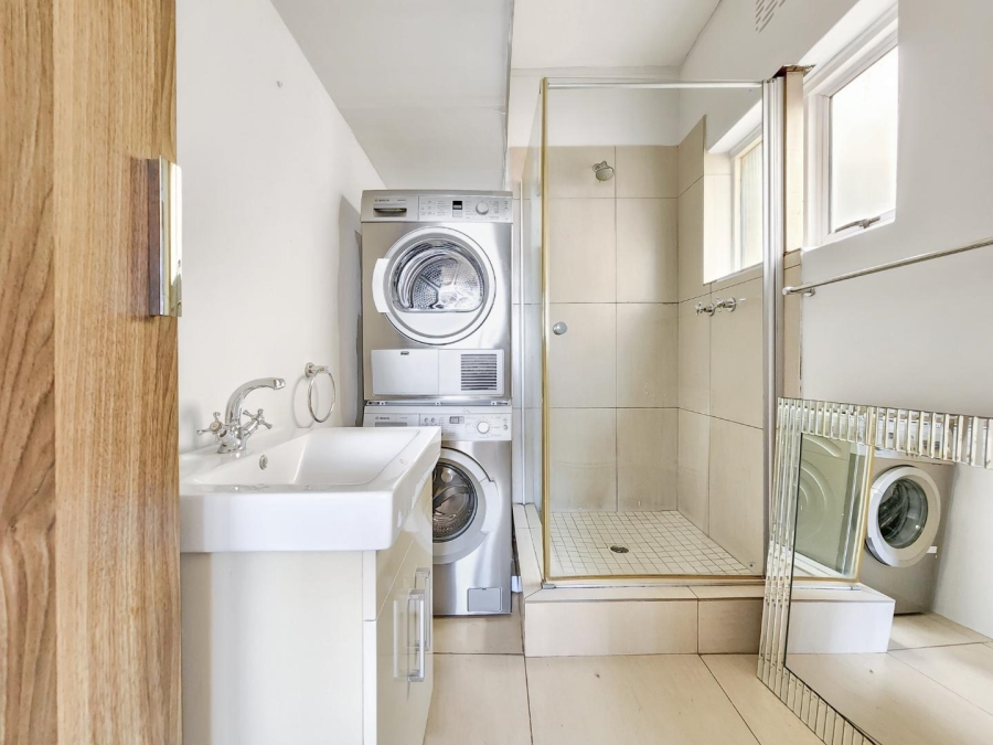 0 Bedroom Property for Sale in Sea Point Western Cape